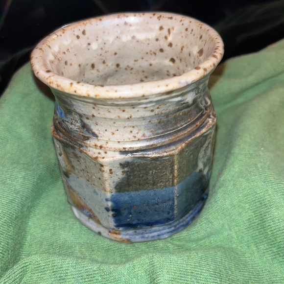 Pottery mug small - Picture 3 of 9